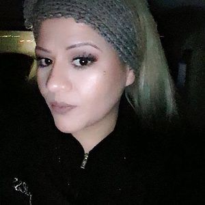 Meet your Posher, Claudia